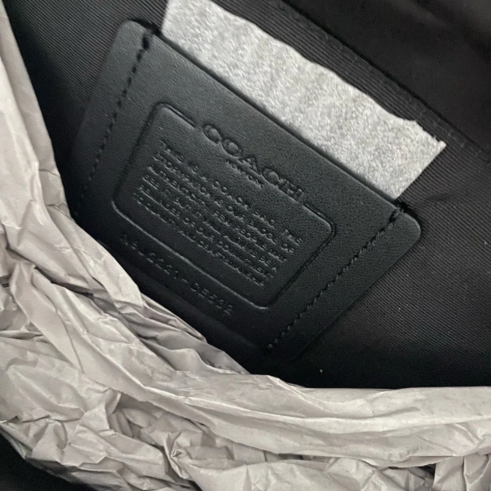 Coach Sprint Belt Bag In Signature Jacquard With Ski Patches - Picture 8 of 8